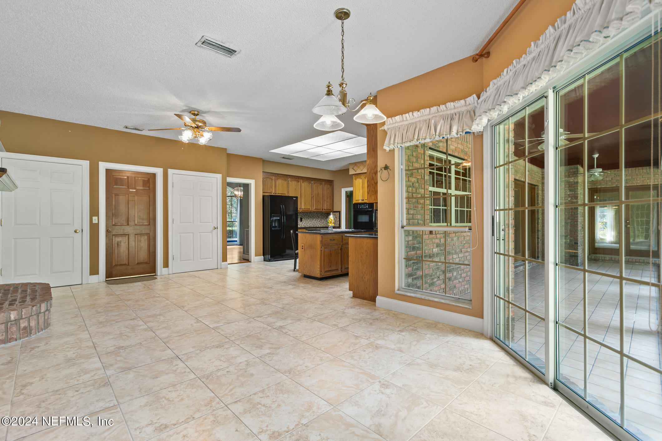 11926 Mandarin Road Jacksonville, FL 32223 - Photo 17 of 66 Kitchen nook 2