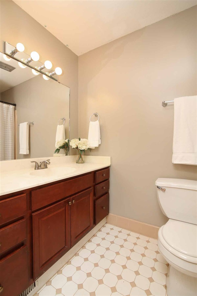 416 East Millbrook Road Raleigh, NC 27609 - Photo 18 of 25 Photo 18