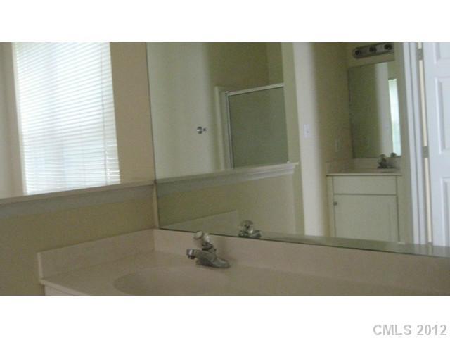 8727 Sam Dee Road Charlotte, NC 28215 - Photo 8 of 13