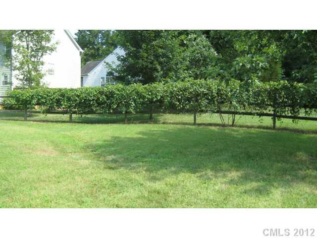 8727 Sam Dee Road Charlotte, NC 28215 - Photo 10 of 13