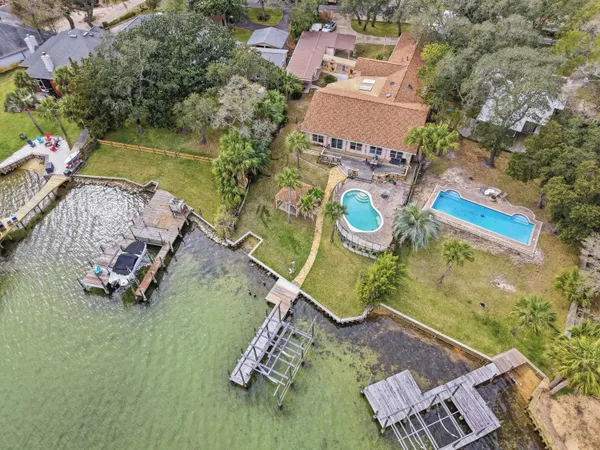 $1,800,000 | 144 Monahan Drive, Fort Walton Beach, FL 32547