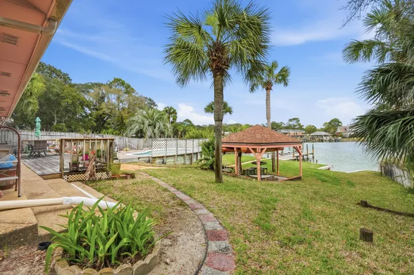 $1,800,000 | 144 Monahan Drive, Fort Walton Beach, FL 32547