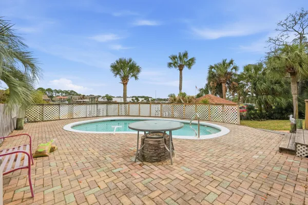$1,800,000 | 144 Monahan Drive, Fort Walton Beach, FL 32547