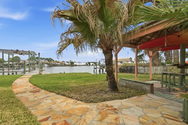 $1,800,000 | 144 Monahan Drive, Fort Walton Beach, FL 32547
