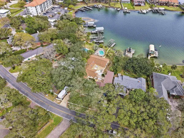 $1,800,000 | 144 Monahan Drive, Fort Walton Beach, FL 32547