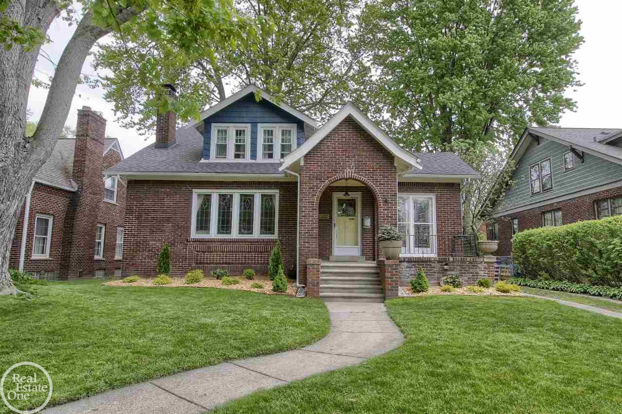 874 Barrington Road Grosse Pointe, MI 48230 - Photo 1 of 30 31378785.JPG
