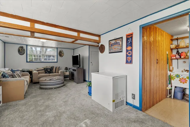 $335,000 | 804 Bussey Court, Streamwood, IL 60107