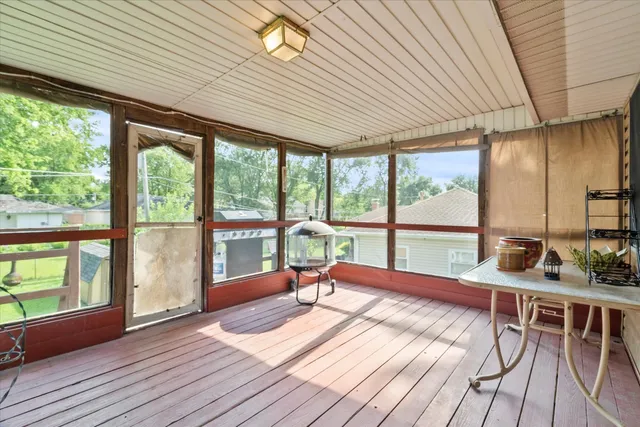 $335,000 | 804 Bussey Court, Streamwood, IL 60107