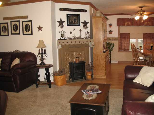 112 A Rr 1 Wapella, IL 61777 - Photo 3 of 13