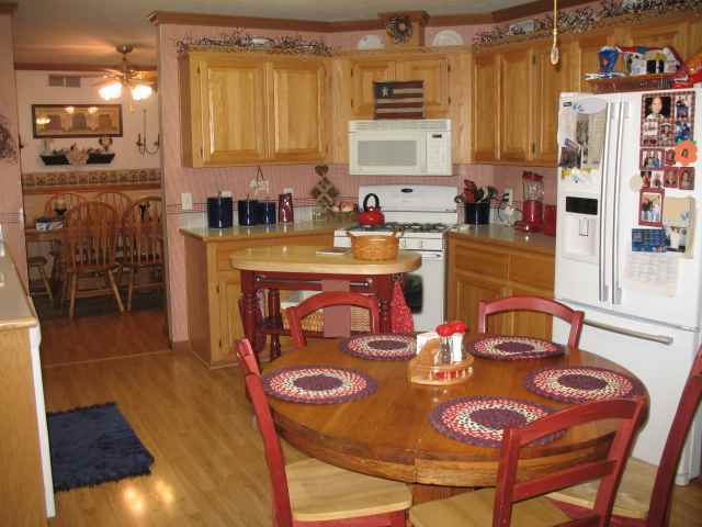 112 A Rr 1 Wapella, IL 61777 - Photo 7 of 13