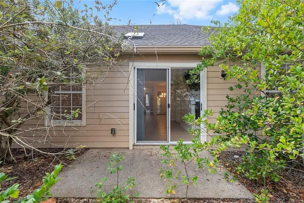 $1,950 | 9755 Southwest 52nd Road, Gainesville, FL 32608