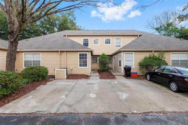 $1,950 | 9755 Southwest 52nd Road, Gainesville, FL 32608