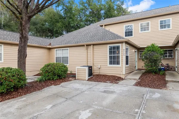 $1,950 | 9755 Southwest 52nd Road, Gainesville, FL 32608