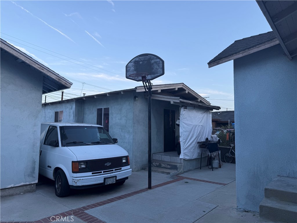 4020 Trinity Street Los Angeles, CA 90011 - Photo 5 of 22