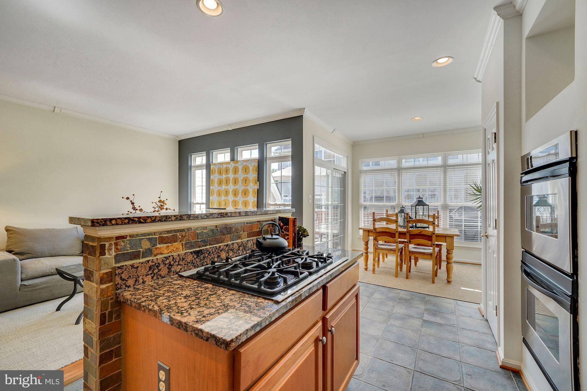 7327 Oldham Leeds Way Springfield, VA 22150 - Photo 14 of 50 Heart of the home