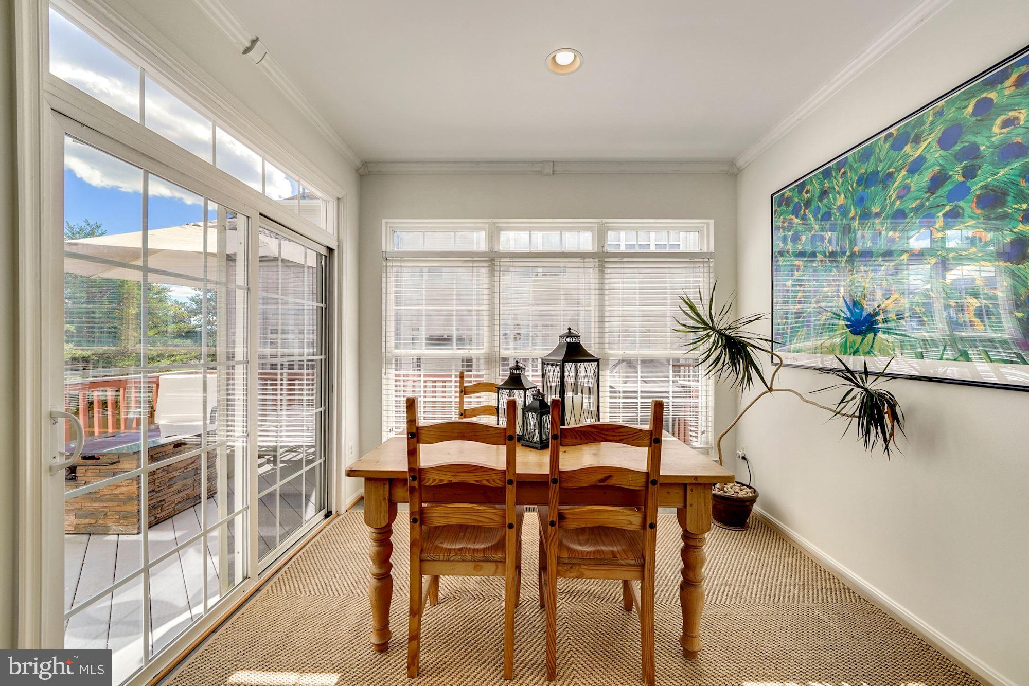 7327 Oldham Leeds Way Springfield, VA 22150 - Photo 15 of 50 Eat-in Kitchen