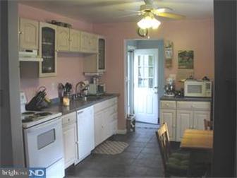 7 Stoyk Road Cream Ridge, NJ 08514 - Photo 4 of 10 Kitchen