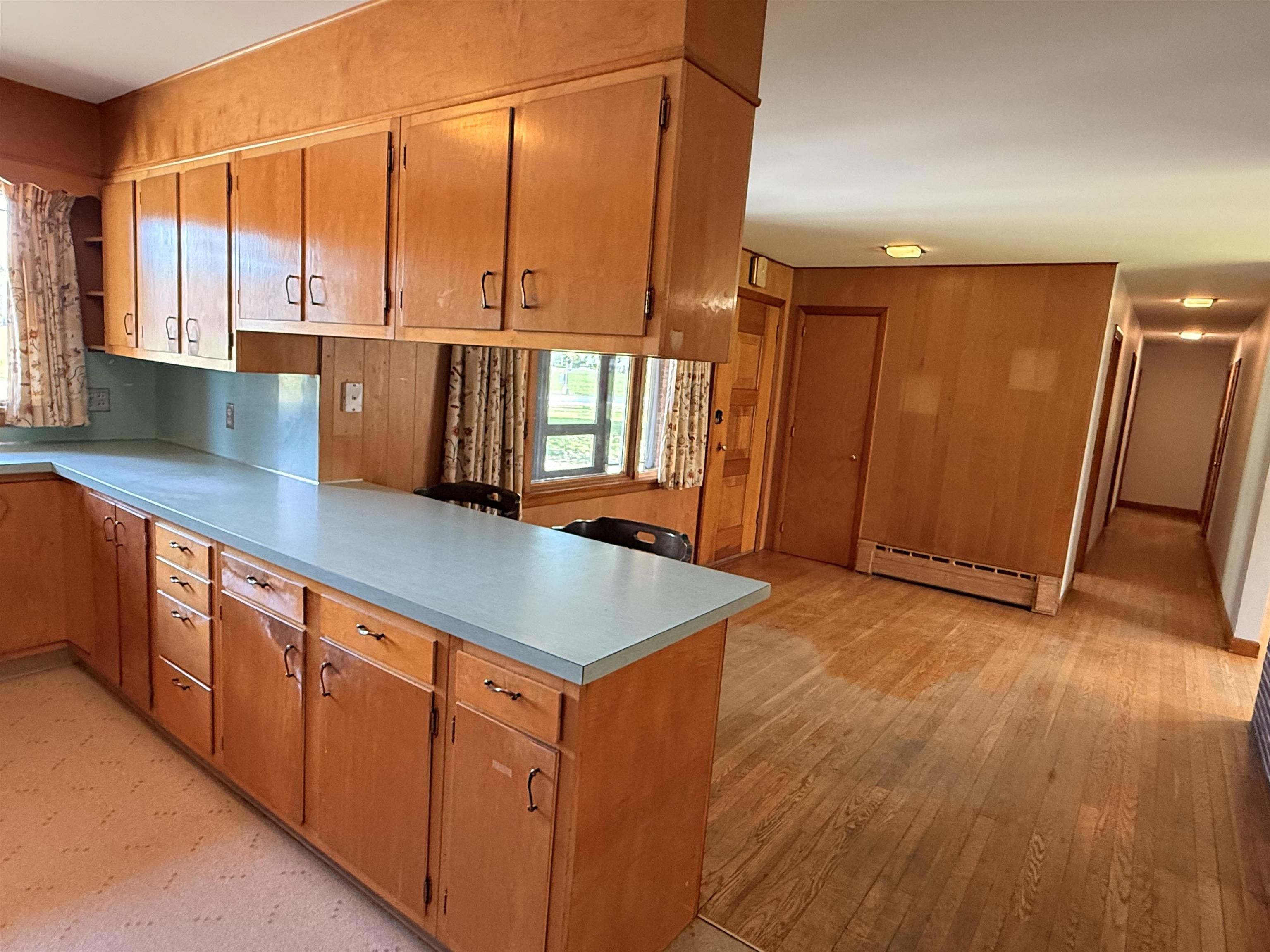 422 Governor Hunt Road Vernon, VT 05354 - Photo 6 of 58