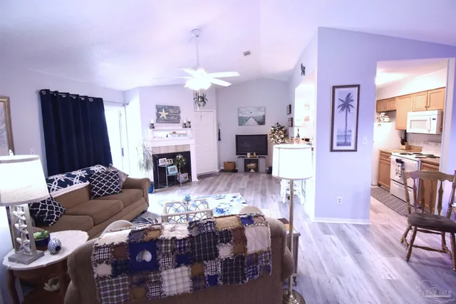 $189,000 | 601 East Burgess Road, Pensacola, FL 32504