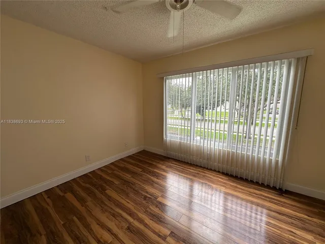 $199,900 | 8005 Lagos De Campo Boulevard, Unit L4, Tamarac, FL 33321