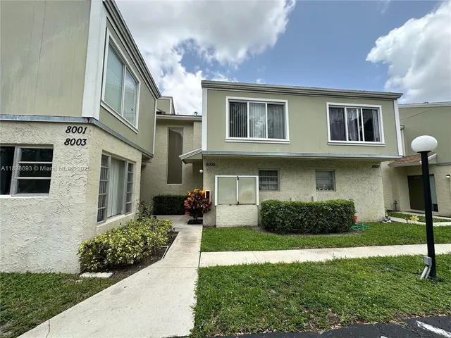 $199,900 | 8005 Lagos De Campo Boulevard, Unit L4, Tamarac, FL 33321