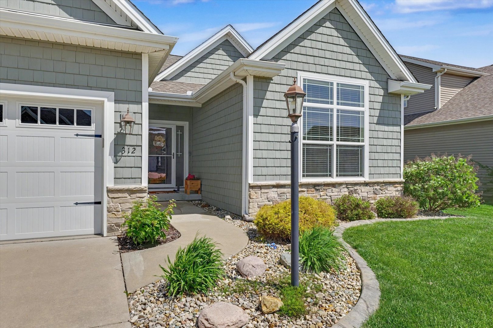 312 London Way Savoy, IL 61874 - Photo 3 of 40