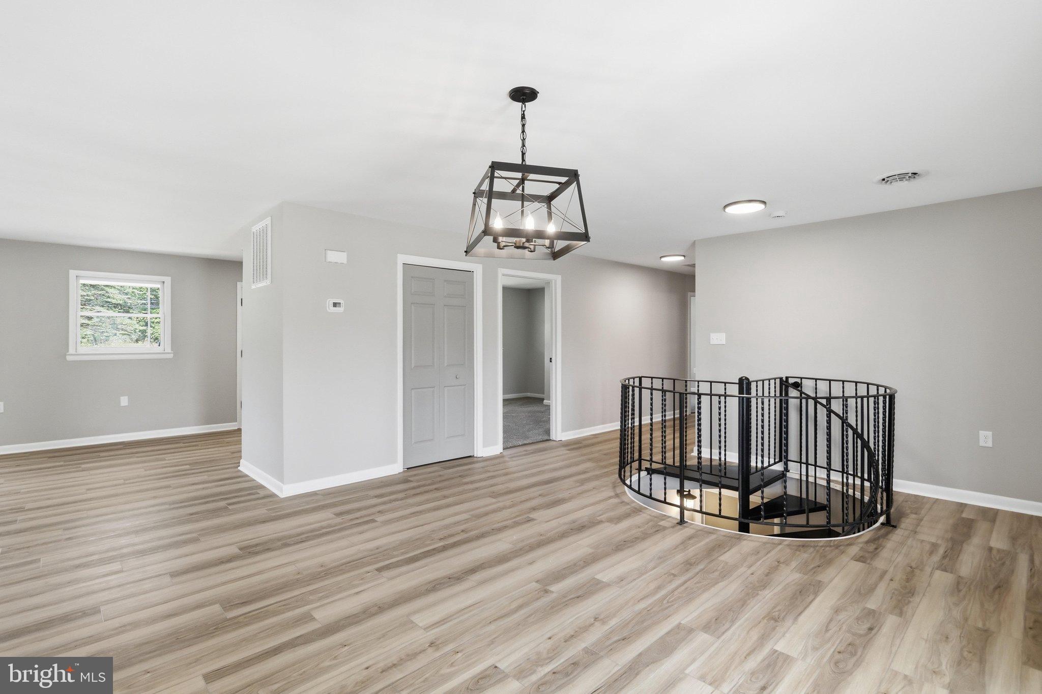 11223 Valley Road Berkeley Springs, WV 25411 - Photo 14 of 40 Gallery Image 14