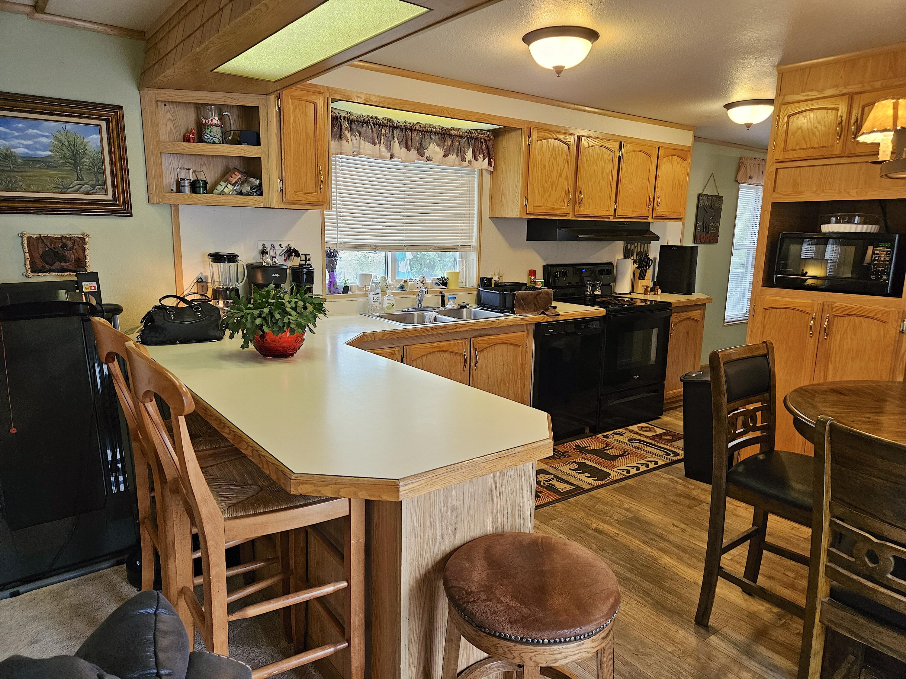 61000 Brosterhous Road, Unit 551 Bend, OR 97702 - Photo 2 of 22 20240325_130146