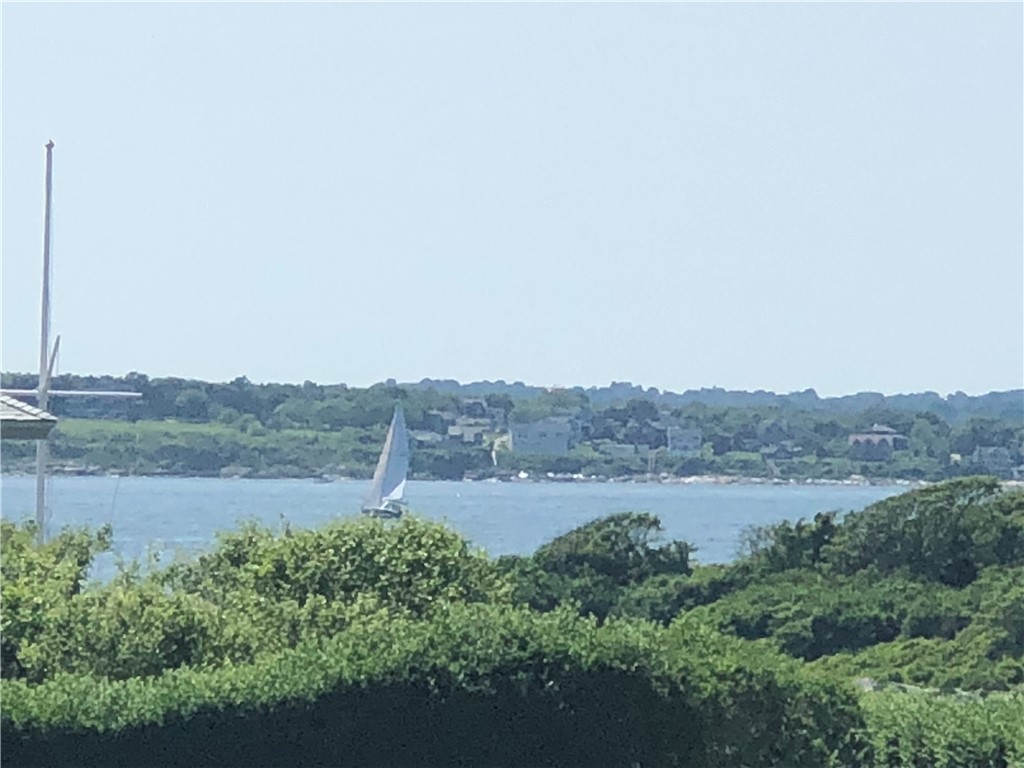 17 Chartier Circle Newport, RI 02840 - Photo 1 of 29