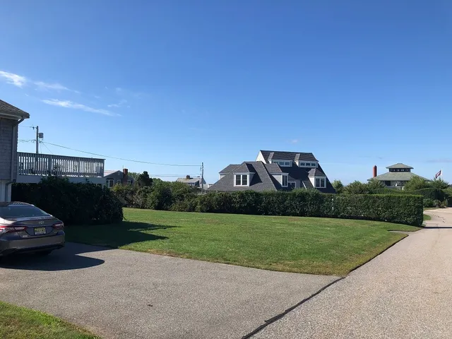 $2,800 | 17 Chartier Circle, Newport, RI 02840