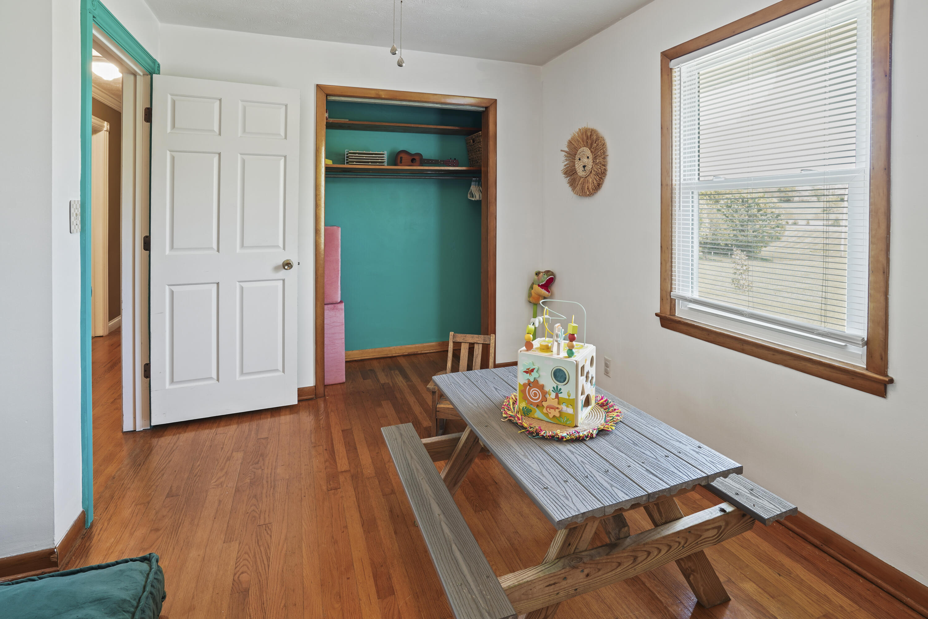 265 Raleigh Road Science Hill, KY 42553 - Photo 1 of 34 DSC01079