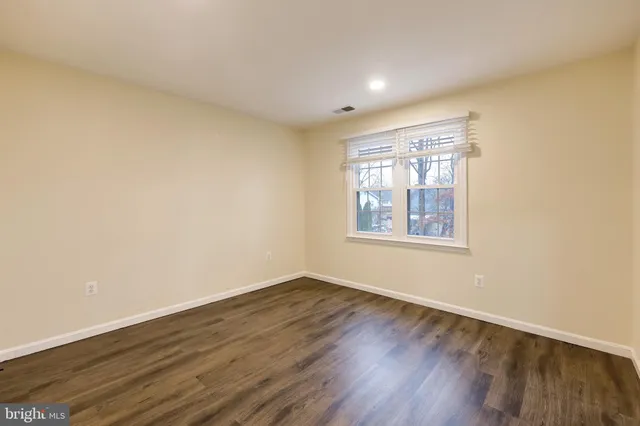 $3,500 | 15 Butternut Way, Sterling, VA 20164