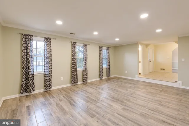 $3,500 | 15 Butternut Way, Sterling, VA 20164