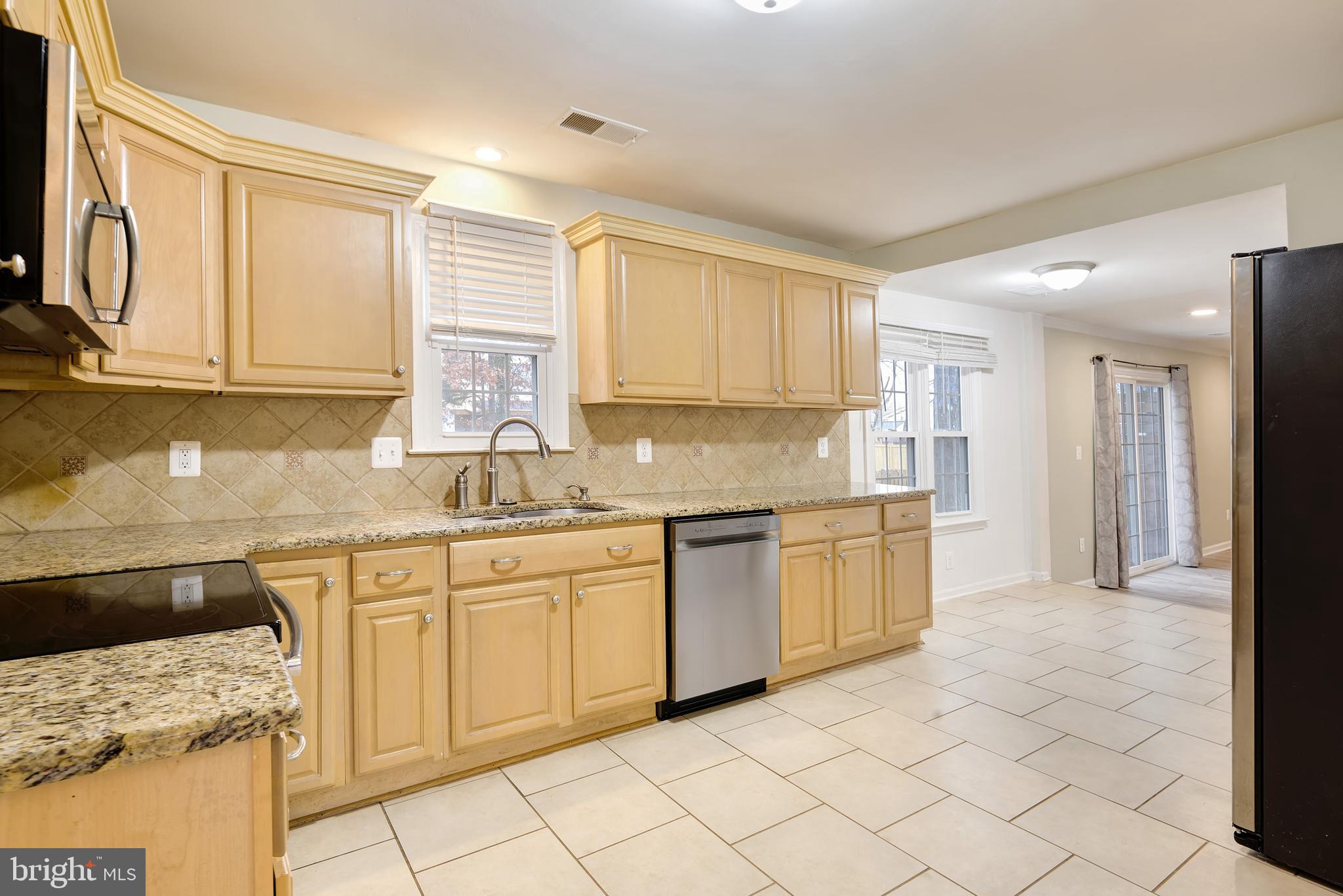 15 Butternut Way Sterling, VA 20164 - Photo 19 of 30 Kitchen