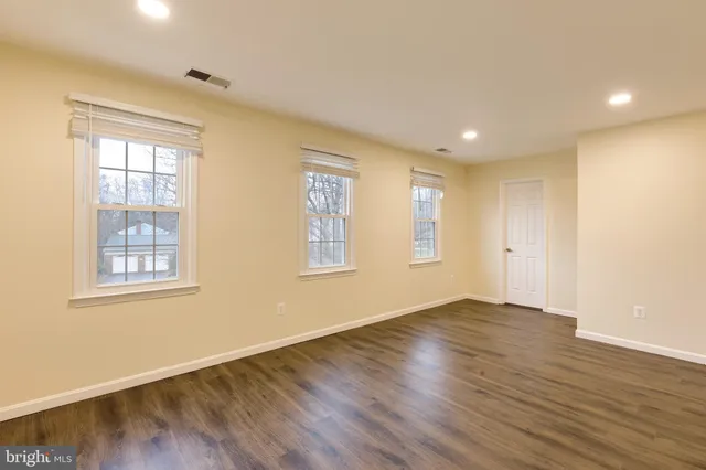 $3,500 | 15 Butternut Way, Sterling, VA 20164