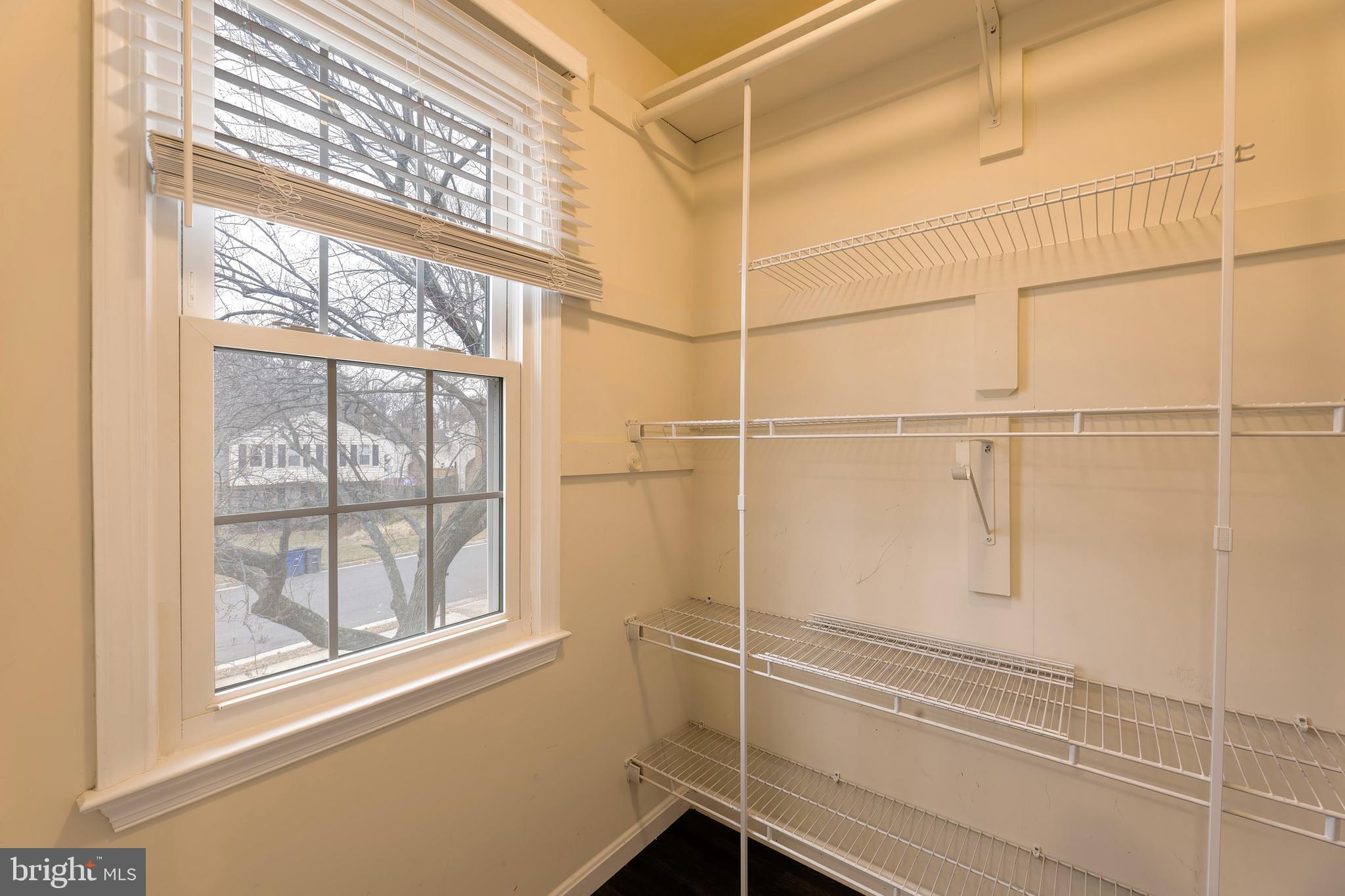 15 Butternut Way Sterling, VA 20164 - Photo 7 of 30 Primary Bedroom Closet