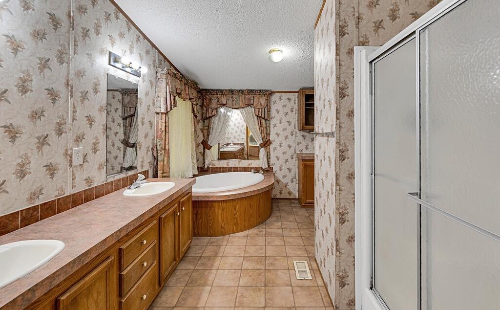 652 Middle Windsor Road McGregor, TX 76657 - Photo 17 of 40