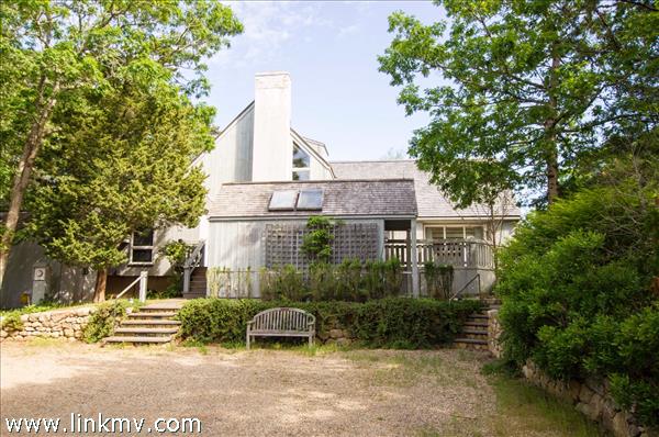 14 R Pulpit Rock Road Oak Bluffs, MA 02557 - Photo 2 of 41 http://d1qzqeyxiitrap.cloudfront.net/photos/32946/600/963a8b96.jpg