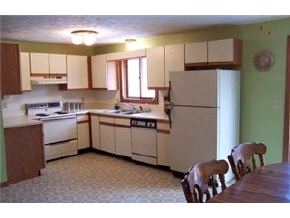 2 R Rocco Drive, Unit 2R Derry, NH 03038 - Photo 2 of 9