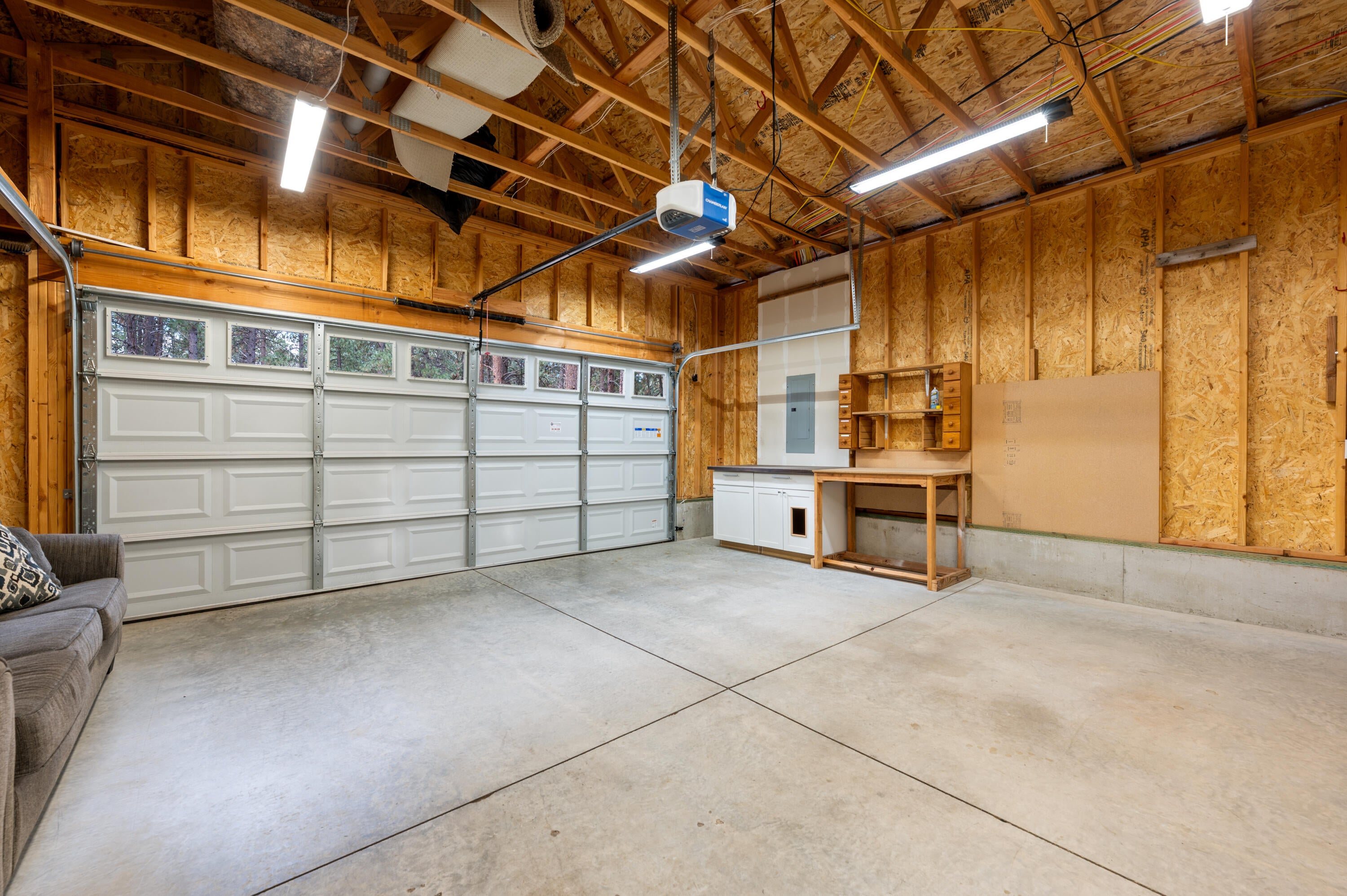60026 Turquoise Road Bend, OR 97702 - Photo 25 of 49 Taller ceilings for more storage.