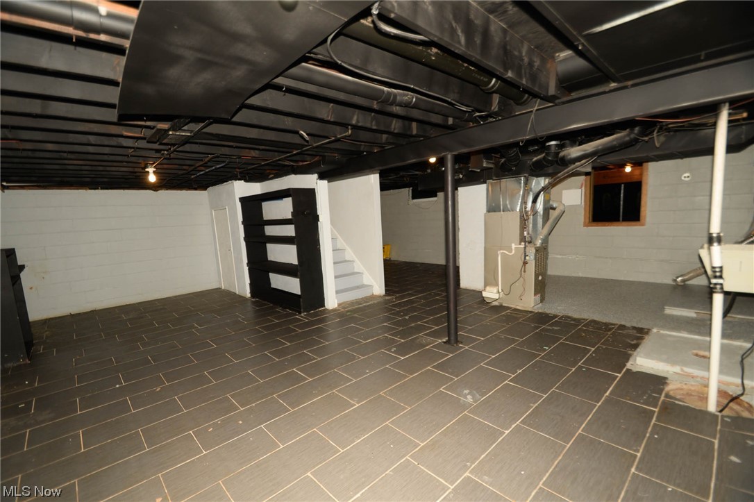 24599 Chardon Road Cleveland, OH 44143 - Photo 26 of 28 Basement featuring heating utilities