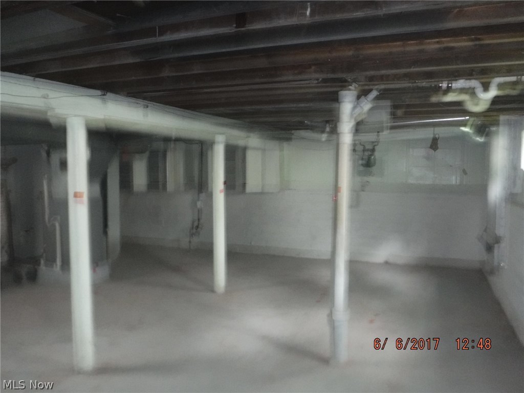 4549 Liberty Road Cleveland, OH 44121 - Photo 6 of 7