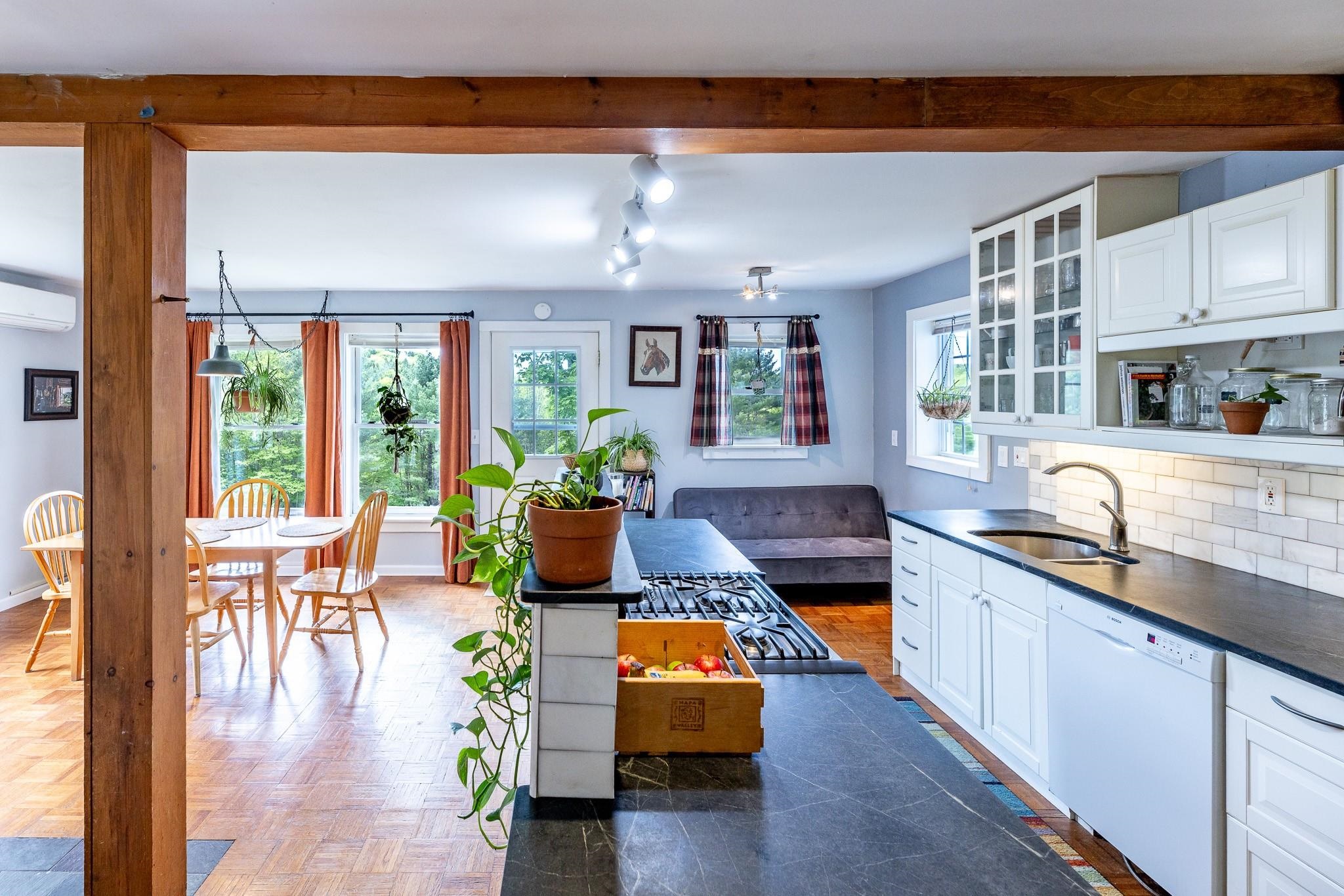 647 Pero Hill Road Thetford, VT 05075 - Photo 12 of 59