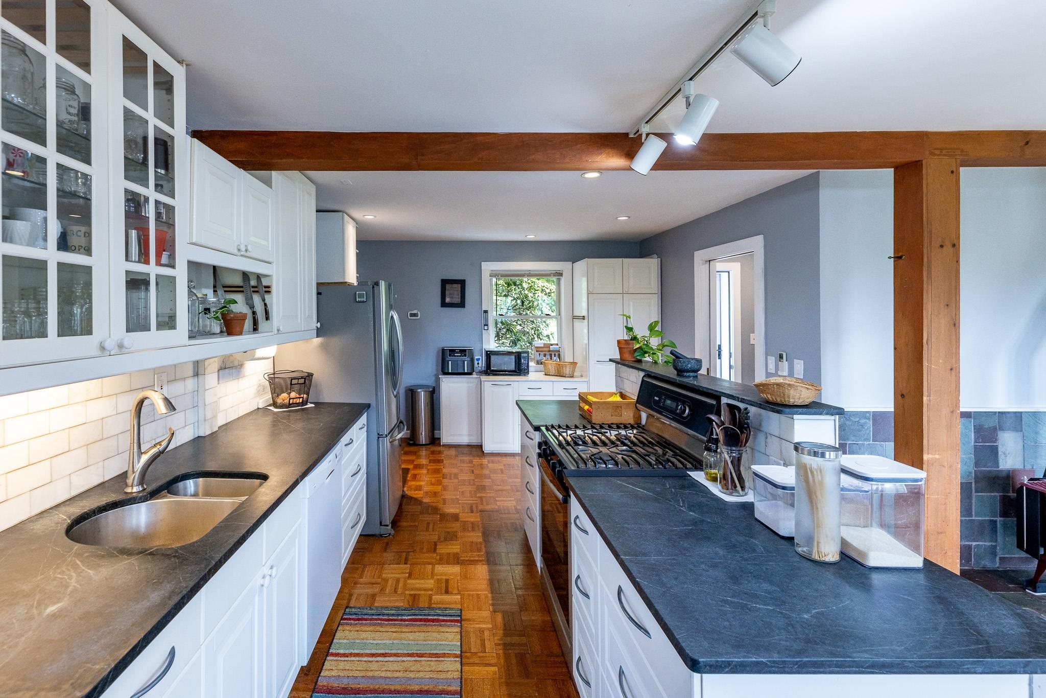 647 Pero Hill Road Thetford, VT 05075 - Photo 19 of 59