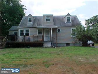 379 Georgetown Road Carneys Point, NJ 08069 - Photo 2 of 12 Gallery Image 2