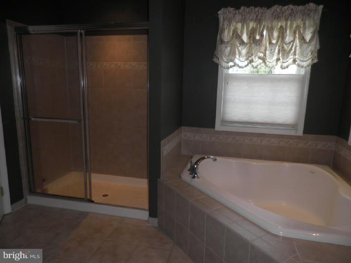 6 Springville Way Mount Laurel, NJ 08054 - Photo 22 of 25 Bathroom