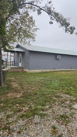 $56,000 | 4 West Sherman Street, Mullin, TX 76864