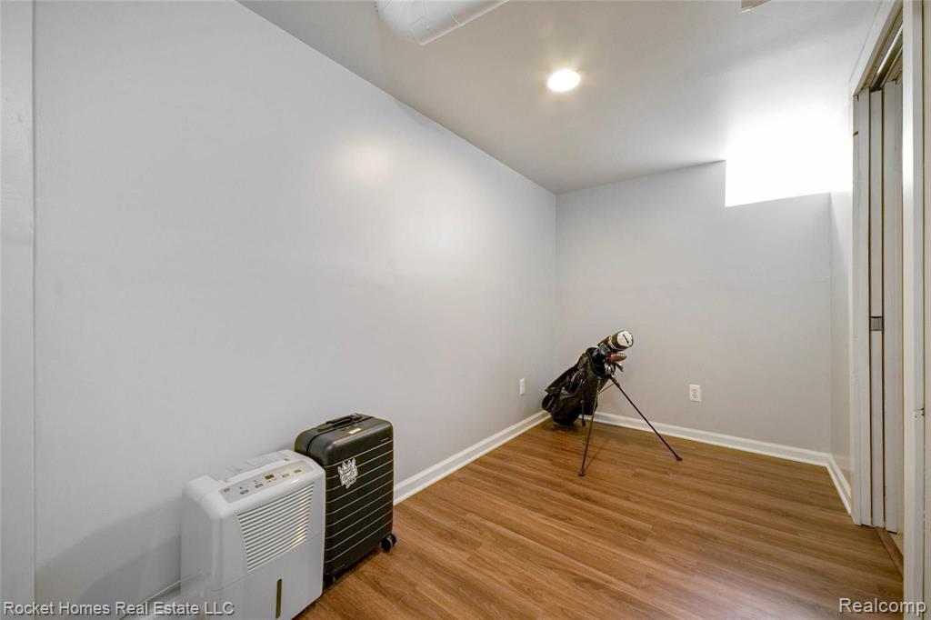 2666 Cumberland Road Berkley, MI 48072 - Photo 20 of 28