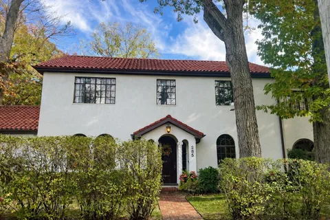 $1,399,000 | 285 Vernon Avenue, Glencoe, IL 60022