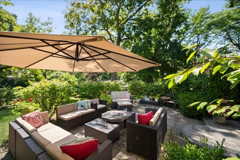 $1,399,000 | 285 Vernon Avenue, Glencoe, IL 60022